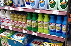 'Compra búnker', la histeria de la pandemia reaparece en los supermercados de los barrios confinados