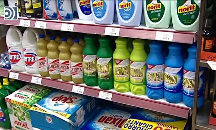 'Compra búnker', la histeria de la pandemia reaparece en los supermercados de los barrios confinados