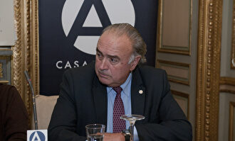 El catedrático de Historia Moderna, Enrique Martínez Ruiz | Casa de América