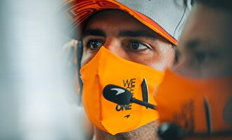 Sainz, retirado en la primera vuelta de Rusia por un accidente. | McLaren