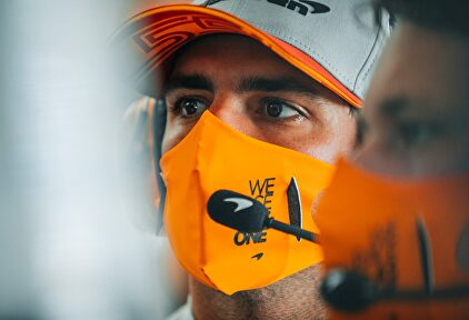 Sainz, retirado en la primera vuelta de Rusia por un accidente. | McLaren