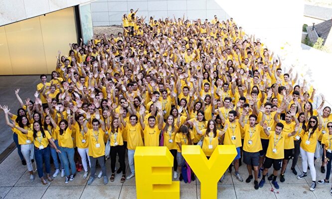EY prevé sumar a sus equipos más de 400 juniors hasta diciembre | Europa Press
