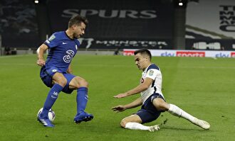 Reguilón, de villano a héroe en su debut con el Tottenham