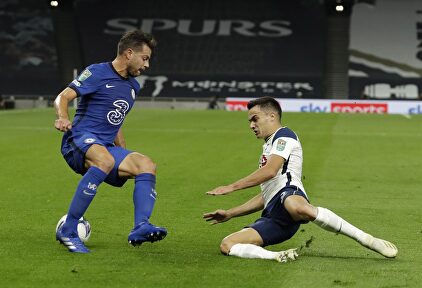 Reguilón, de villano a héroe en su debut con el Tottenham