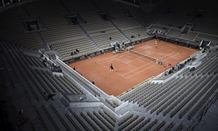 Comienza un Roland Garros inédito, triste y frío por la ausencia de público