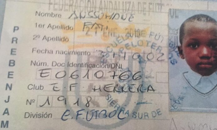 Ansu Fati se formó en  la Escuela Peloteros de la Sierra Sur en Herrera (Sevilla). | José Luis Pérez Mena