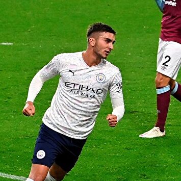 Ferran Torres ya marca con el City