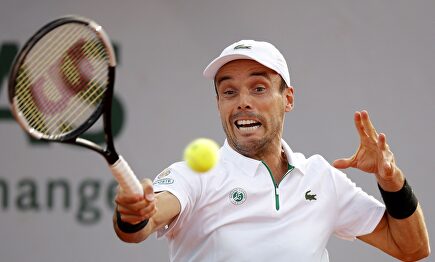 Roberto Bautista, durante su partido ante el húngaro Attila Balázs. | EFE