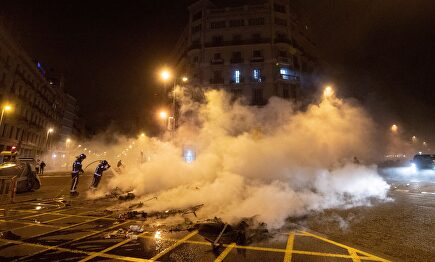 Los CDR provocan incidentes en Barcelona en el tercer aniversario del referéndum ilegal del 1-O. | EFE