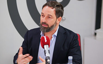 Federico Jiménez Losantos entrevista a Santiago Abascal en esRadio