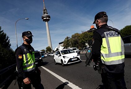 Control policial en el acceso a la capital  | EFE