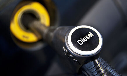 Más de la mitad del precio del diésel son impuestos. | Alamy