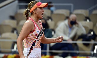 Sofia Kenin celebra su victoria ante Petra Kvitova en semifinales de Roland Garros. | EFE