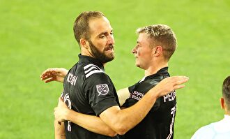 El golazo de Higuaín para anotar su primer tanto en la MLS