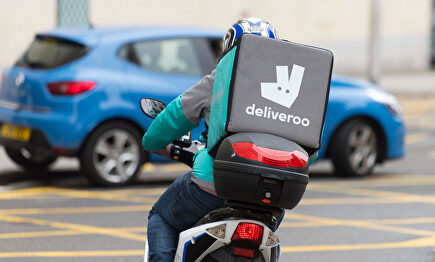 Deliveroo está presente en 80.000 restaurantes de 500 ciudades y municipios de 13 países. | Alamy