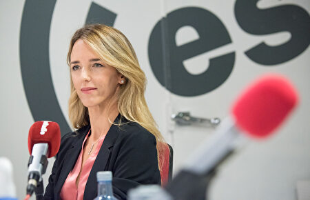 Federico Jiménez Losantos entrevista a Cayetana Álvarez de Toledo