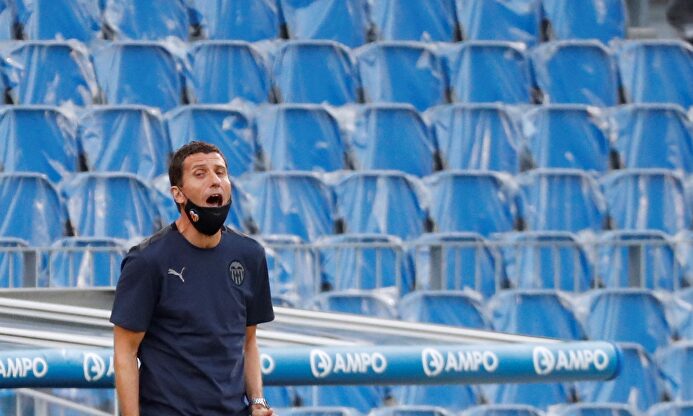 Javi Gracia seguirá como entrenador del Valencia CF. | EFE