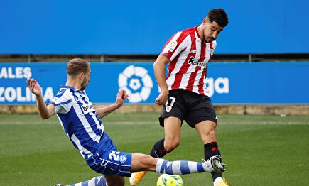 Yuri ante el Alavés | EFE