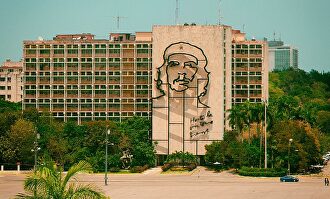 El aniversario de Che Guevara, el asesino de masas al que homenajean Iglesias y Rufián