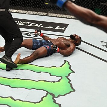 La brutal patada giratoria que asusta en la UFC: ¿el mejor KO de la historia?