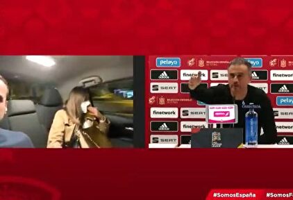 La genial reacción de Luis Enrique cuando un periodista le pregunta desde un Cabify con la novia al lado