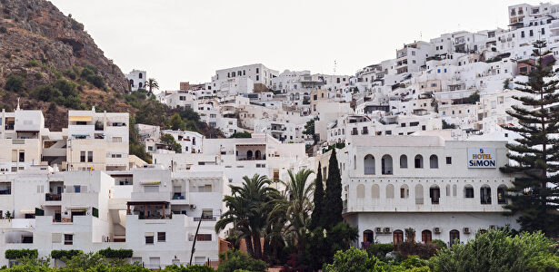 Un paseo por Mojácar, blanca belleza andaluza sobre la montaña 
