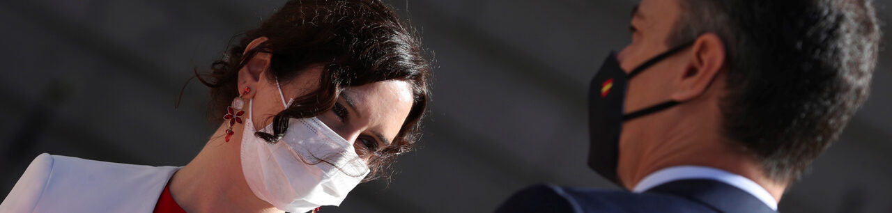 Isabel Díaz Ayuso y Pedro Sánchez en los actos del Día de la Hispanidad. | EFE