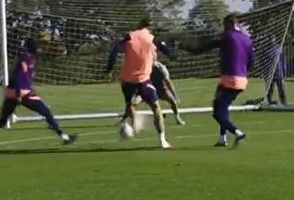 Bale se pone a tono a base de goles para su debut con el Tottenham