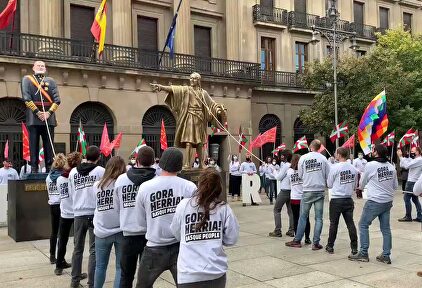 | Twitter