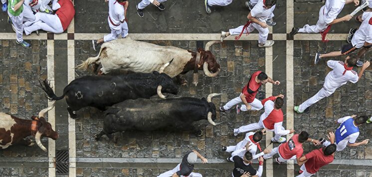 Encierro en San Fermín. | Pixabay