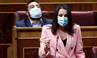 Federico a las 8: Arrimadas no se entera que Sánchez ya ha elegido compañía para sus PGE