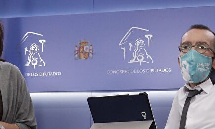 Adriana Lastra y Pablo Echenique. | EFE