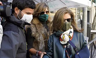 Willy Bárcenas y su madre. | Europa Press