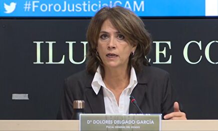 La fiscal general del Estado, Dolores Delgado, en un foro del ICAM. | Youtube