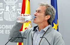 Simón, con 56.000 muertos sobre la mesa, se pitorrea del coronavirus