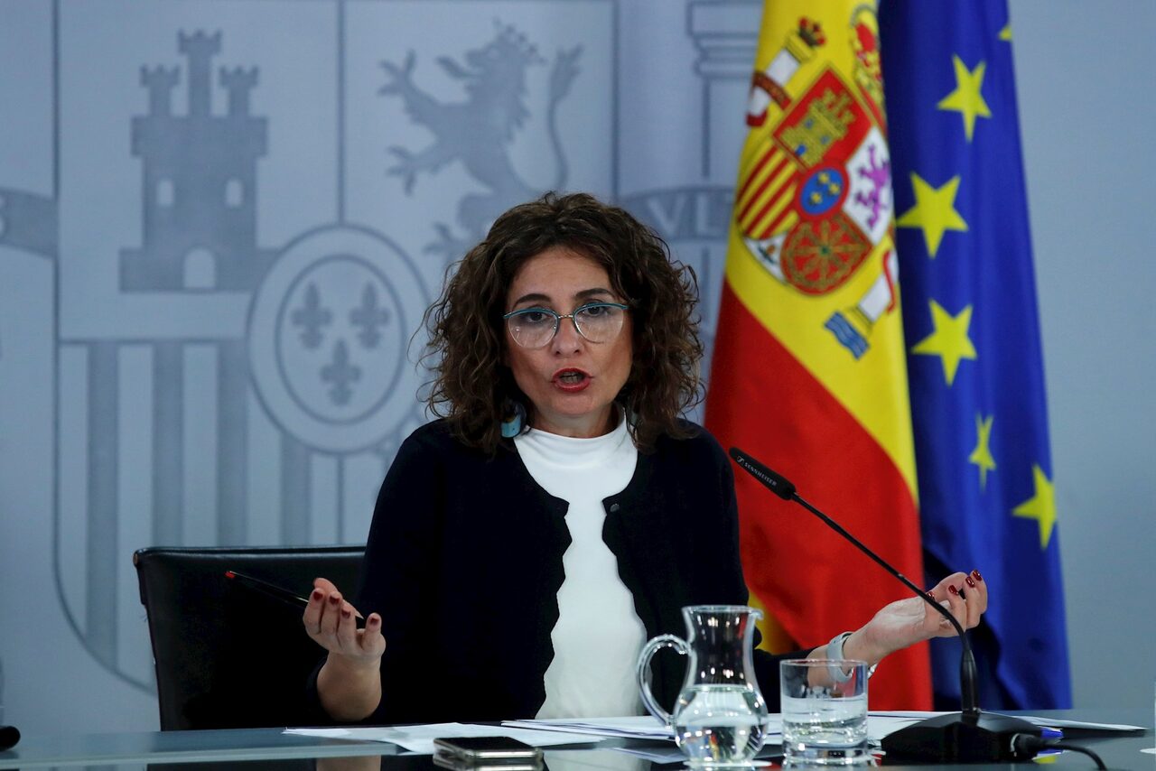 La ministra de Hacienda y portavoz del Gobierno, María Jesús Montero, el pasado martes, durante la rueda de prensa posterior al Consejo de Ministros. | EFE