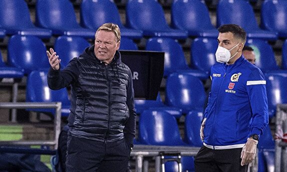 Ronald Koeman, durante el partido contra el Getafe en el Coliseum Alfonso Pérez. | EFE