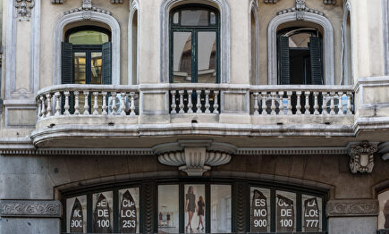 Oficinas en alquiler que nos cuentan que el problema no se circunscribe al comercio y la hostelería: no en vano el Banco de España ya ha avisado de que sus datos reflejan que una de cada cuatro empresas en España está en situación de quiebra técnica. | C.Jordá