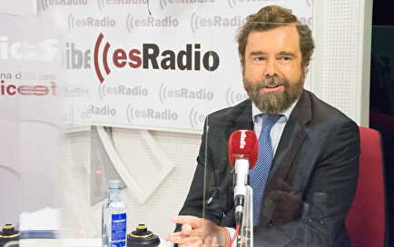 Federico Jiménez Losantos entrevista a Iván Espinosa de los Monteros	en esRadio