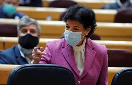 Federico a las 7: El Gobierno borra el español como lengua vehicular en Educación