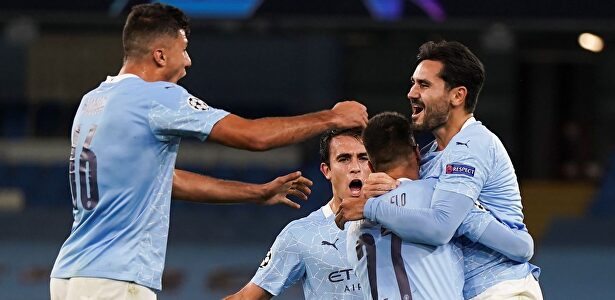 Los jugadores del City celebran el gol de Gündogan, el del 2-1. | EFE