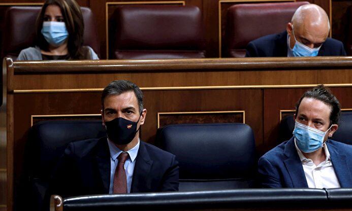El presidente del Gobierno, Pedro Sánchez, junto al vicepresidente segundo, Pablo Iglesias | EFE