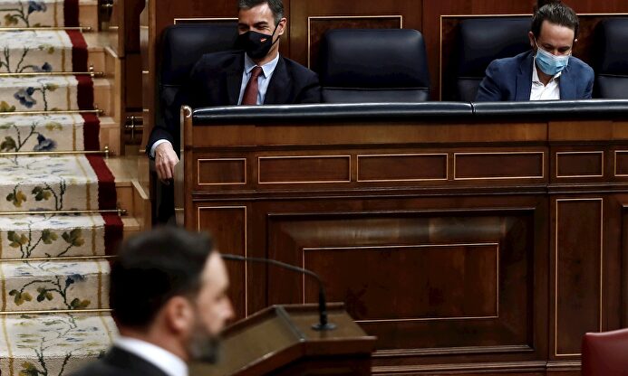 Pedro Sánchez, Pablo Iglesias y Santiago Abascal. | EFE