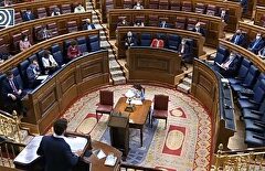 Casado carga contra la moción de "impostura" de Santiago Abascal