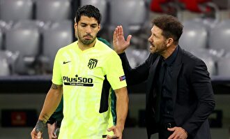 Simeone con Luis Suárez en Múnich. | EFE