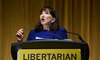 Jo Jorgensen, candidata por el Libertarian Party. | Alamy