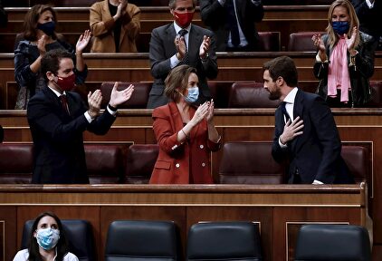 El líder del PP, Pablo Casado, durante su intervención en la segunda sesión del debate de moción de censura presentada por Vox, este jueves en el Congreso. | EFE