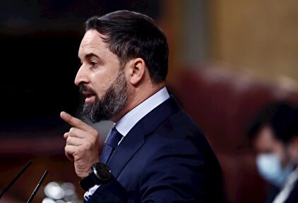 Abascal, a las diputadas de Podemos: "Ustedes son mujeres, pero no representan a las mujeres"