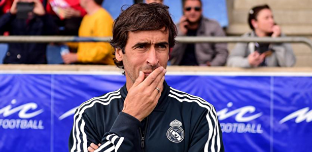 Raúl González, técnico del Castilla. | EFE