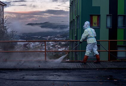 Tareas de desinfección en Orense  | EFE